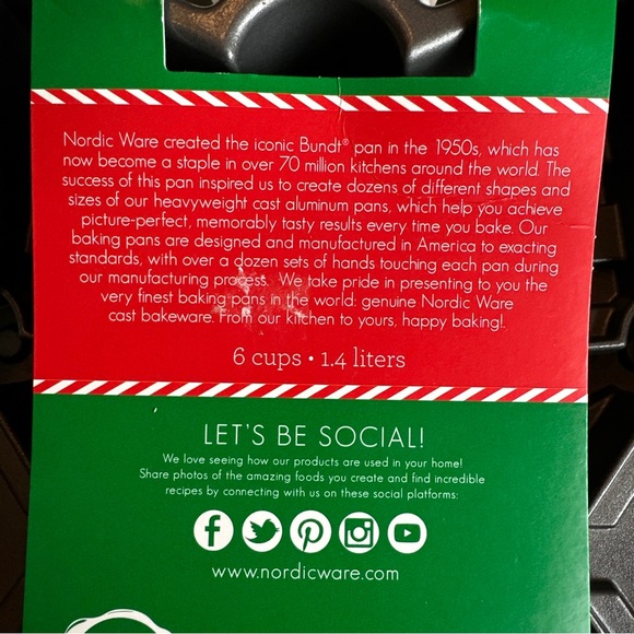 New Nordic Ware Frozen Snowflake Pull Apart Cake Pan Heavy Cast Aluminum Made US - Picture 7 of 7